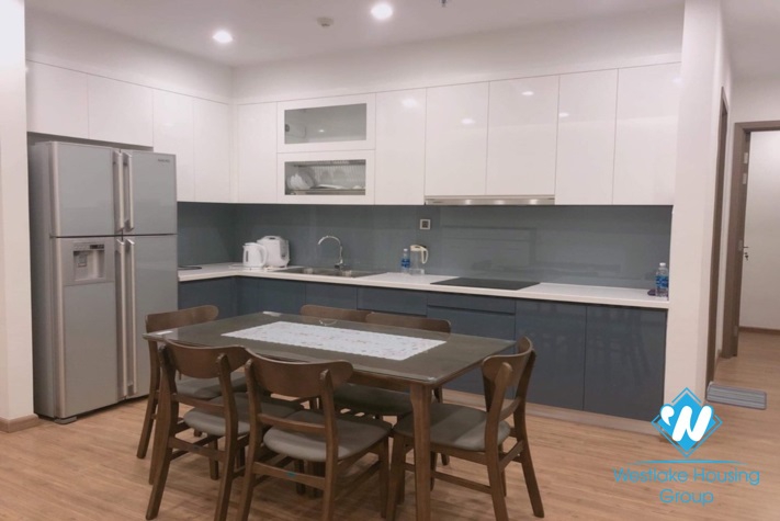 An affordable 2 bedroom  apartment for rent in Vinhomes Metropolis, Ha Noi